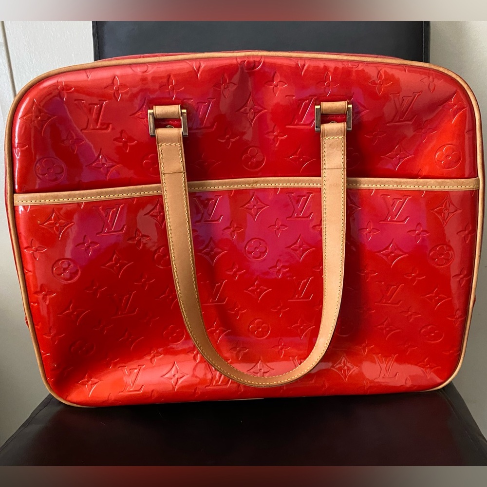 Red Louis Vuitton Sutton Handbag  Vernis Red Leather
